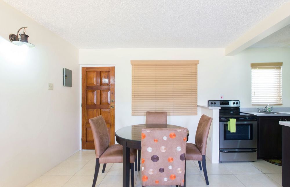 New Kingston Guest Apartment IV Екстер'єр фото